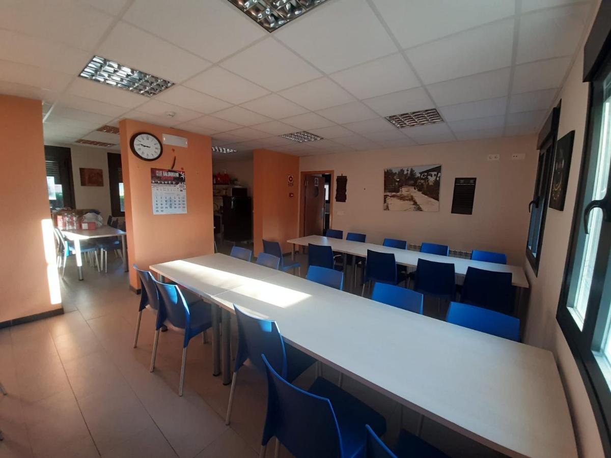 Albergue Villa Nava De La Asuncion Екстер'єр фото